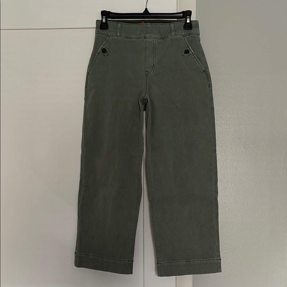 Spanx Stretch Twill Cropped Wide Leg Pant
Soft Sage / Petite / S Small